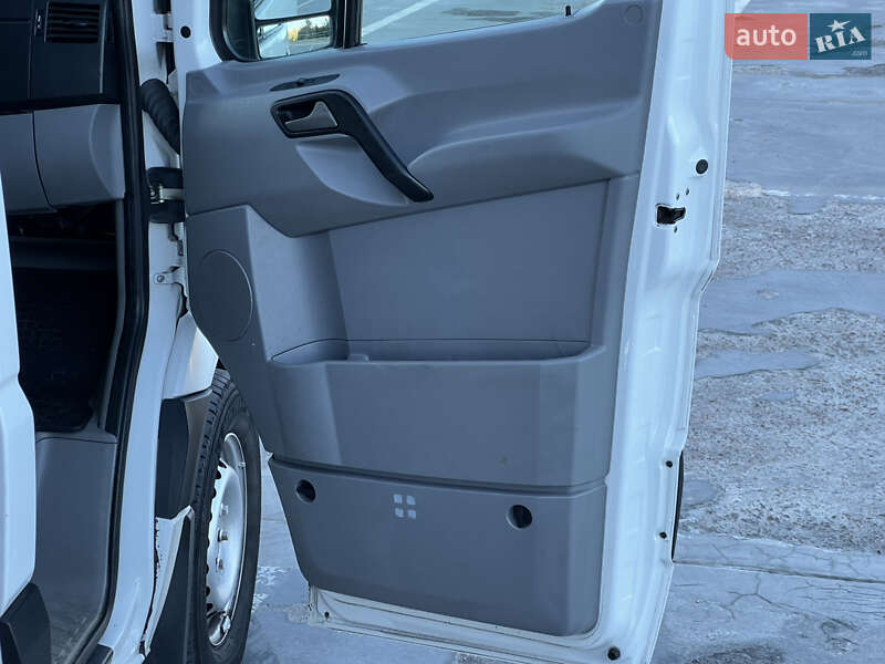 Микроавтобус Volkswagen Crafter 2013 в Киеве