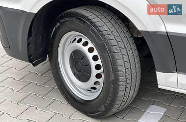 Грузовой фургон Volkswagen Crafter 2021 в 