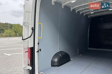 Грузовой фургон Volkswagen Crafter 2021 в 