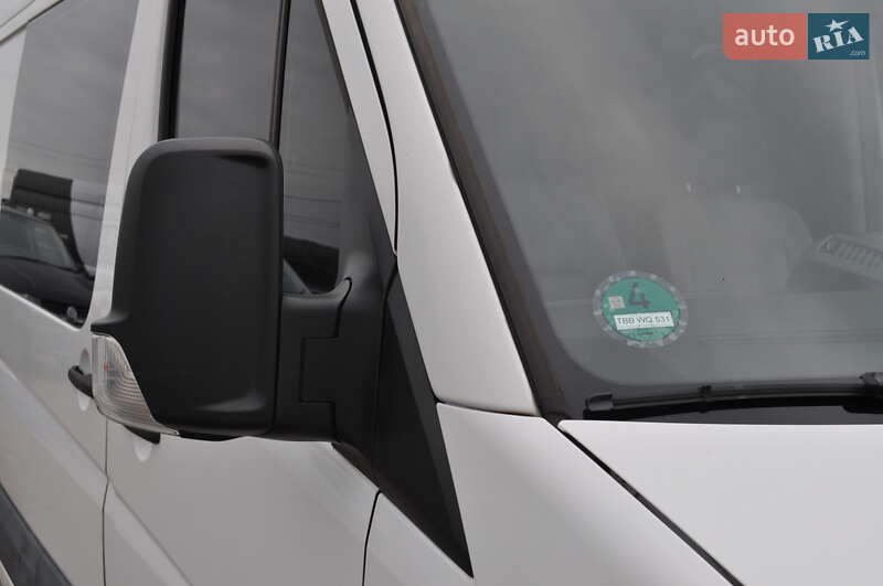 Грузовой фургон Volkswagen Crafter 2014 в Киеве