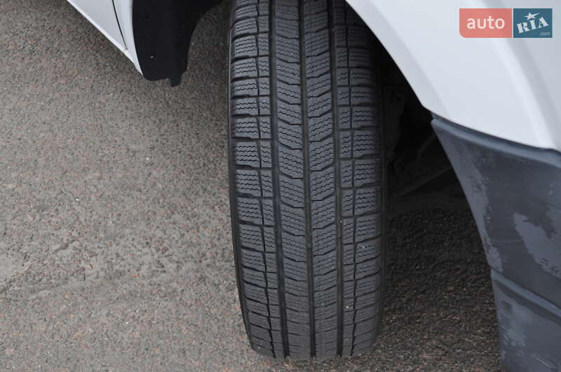 Грузовой фургон Volkswagen Crafter 2014 в Киеве