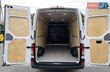 Грузовой фургон Volkswagen Crafter 2021 в 