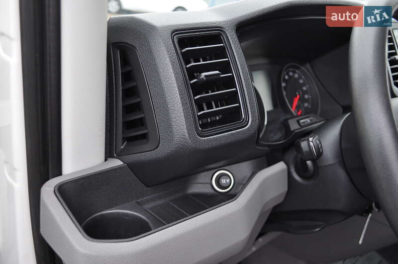 Грузовой фургон Volkswagen Crafter 2020 в Киеве