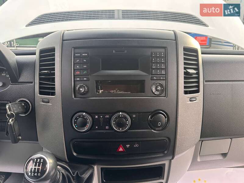 Тентованый Volkswagen Crafter 2016 в Ровно