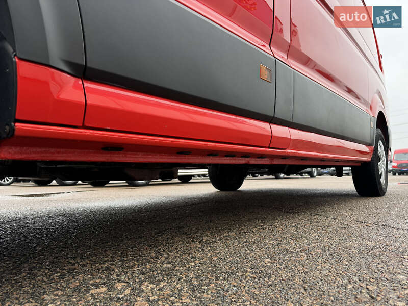 Грузовой фургон Volkswagen Crafter 2019 в Киеве