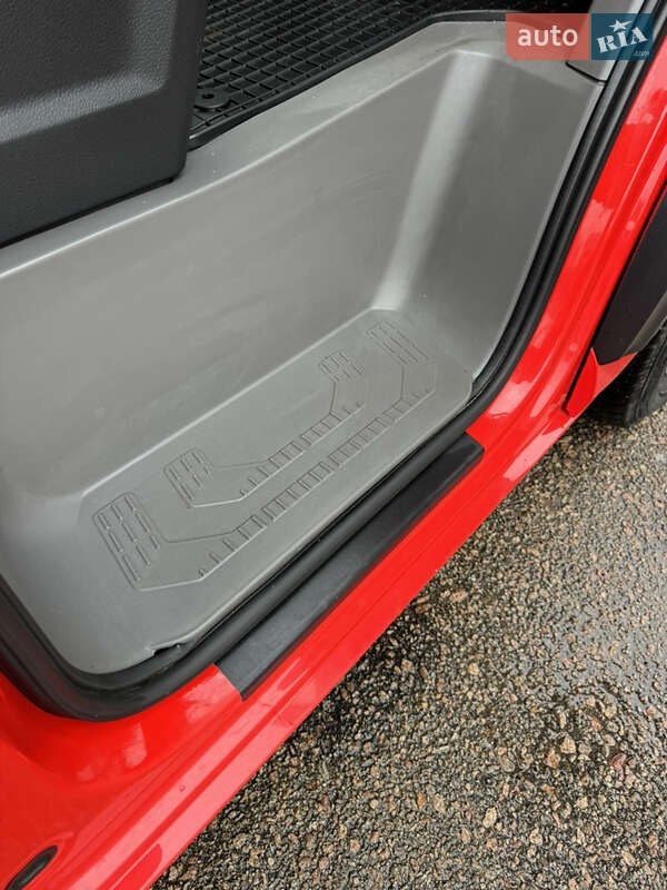 Грузовой фургон Volkswagen Crafter 2019 в Киеве