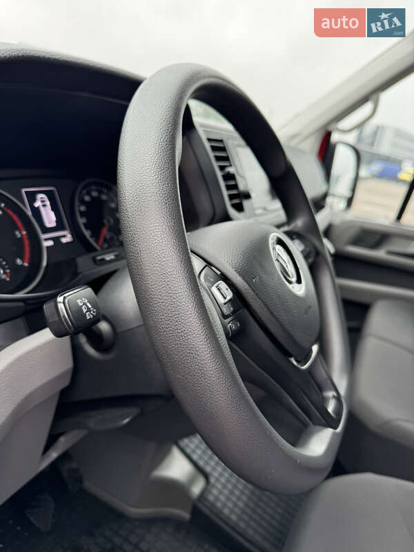 Грузовой фургон Volkswagen Crafter 2019 в Киеве
