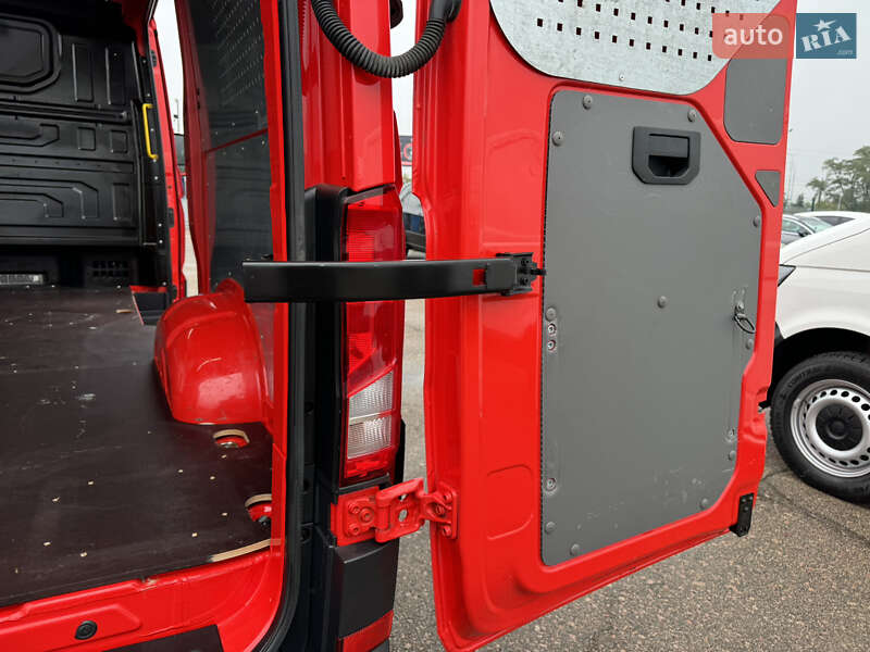 Грузовой фургон Volkswagen Crafter 2019 в Киеве