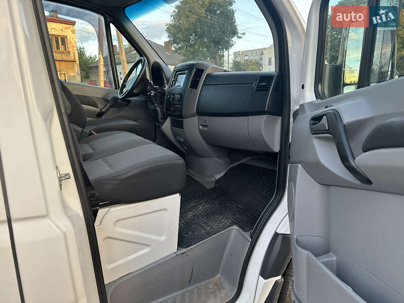 Грузовой фургон Volkswagen Crafter 2015 в Рава-Русской