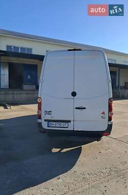 Грузовой фургон Volkswagen Crafter 2011 в 