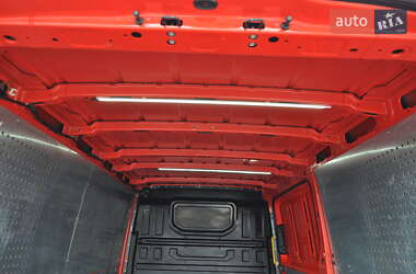 Грузовой фургон Volkswagen Crafter 2019 в 