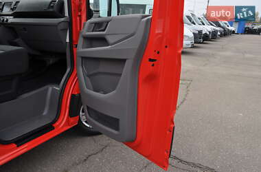 Грузовой фургон Volkswagen Crafter 2019 в 