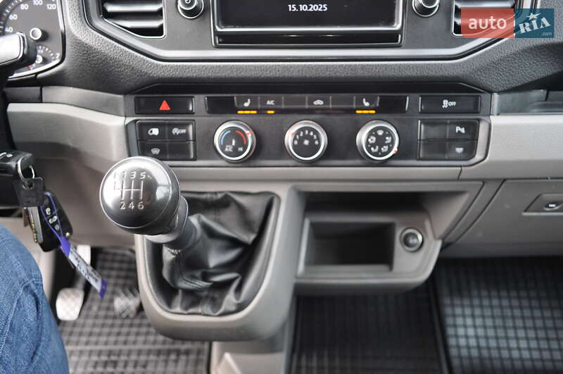 Грузовой фургон Volkswagen Crafter 2019 в Киеве