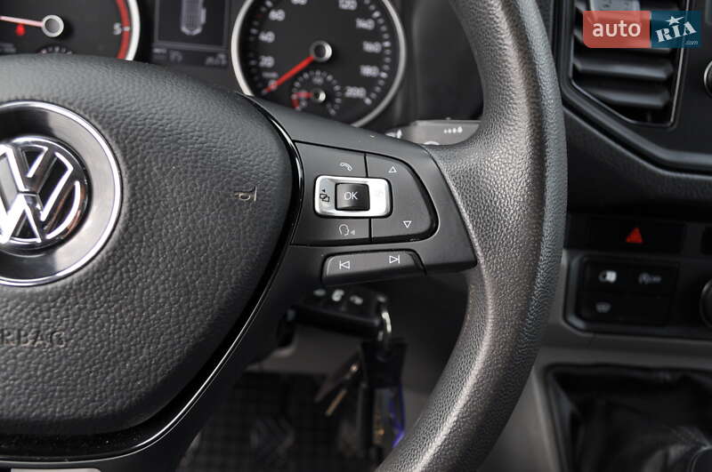 Грузовой фургон Volkswagen Crafter 2019 в Киеве