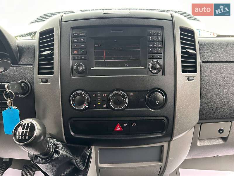 Вантажний фургон Volkswagen Crafter 2015 в Рівному фото 34 Вантажний фургон Volkswagen Crafter 2015 в Рівному