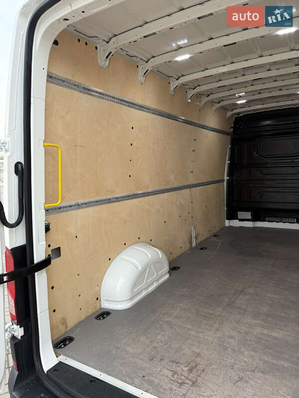 Грузовой фургон Volkswagen Crafter 2021 в Киеве