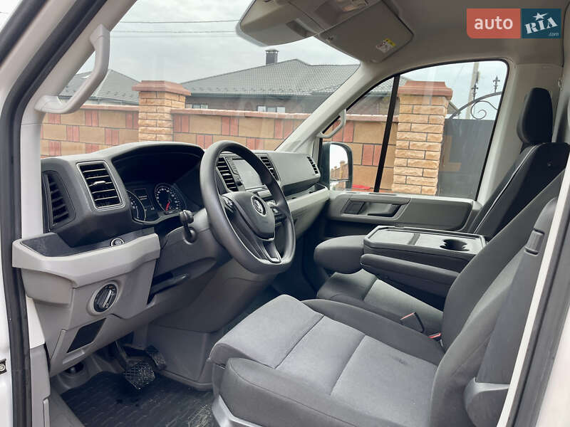 Вантажопасажирський фургон Volkswagen Crafter 2019 в Житомирі
