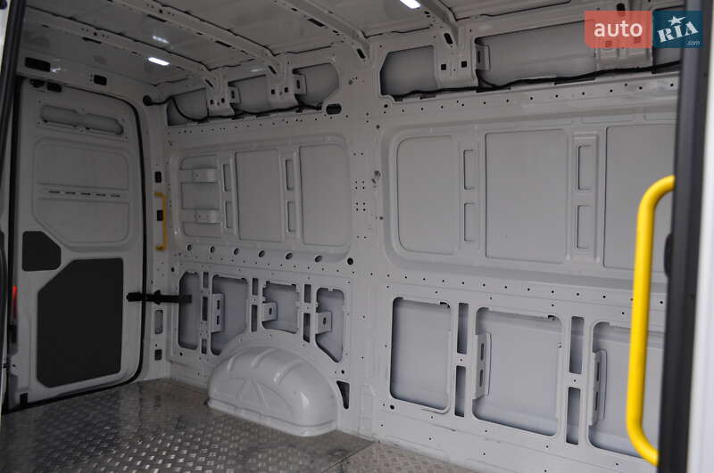Вантажний фургон Volkswagen Crafter 2021 в Києві