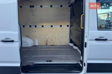 Грузовой фургон Volkswagen Crafter 2020 в 