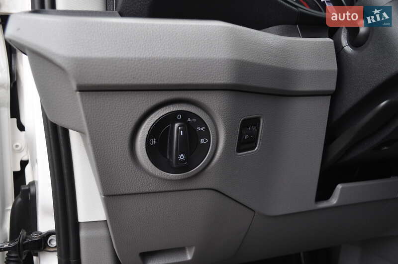 Вантажний фургон Volkswagen Crafter 2021 в Києві фото 47 Вантажний фургон Volkswagen Crafter 2021 в Києві