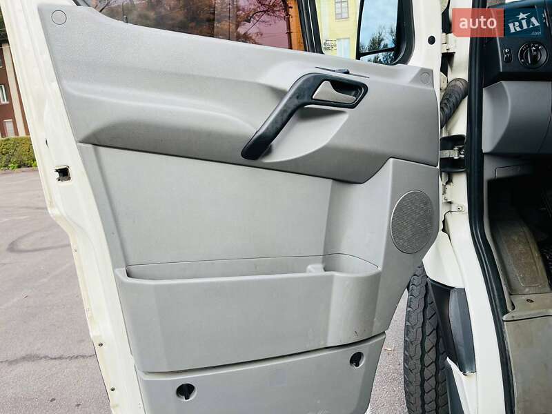 Микроавтобус Volkswagen Crafter 2009 в Каменском