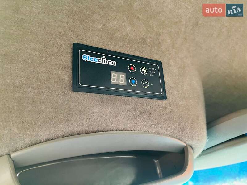 Микроавтобус Volkswagen Crafter 2009 в Каменском