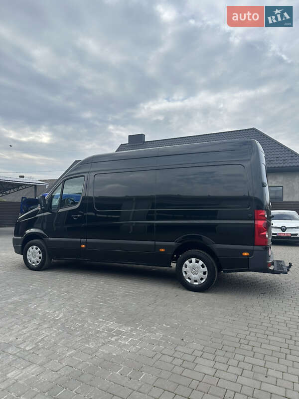 Вантажний фургон Volkswagen Crafter 2016 в Дубні