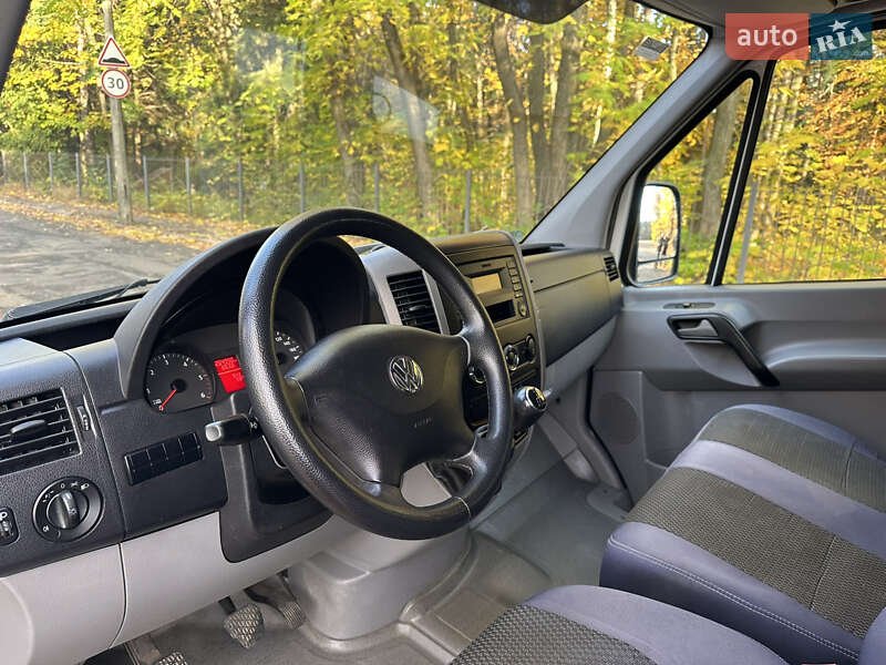 Вантажний фургон Volkswagen Crafter 2014 в Києві