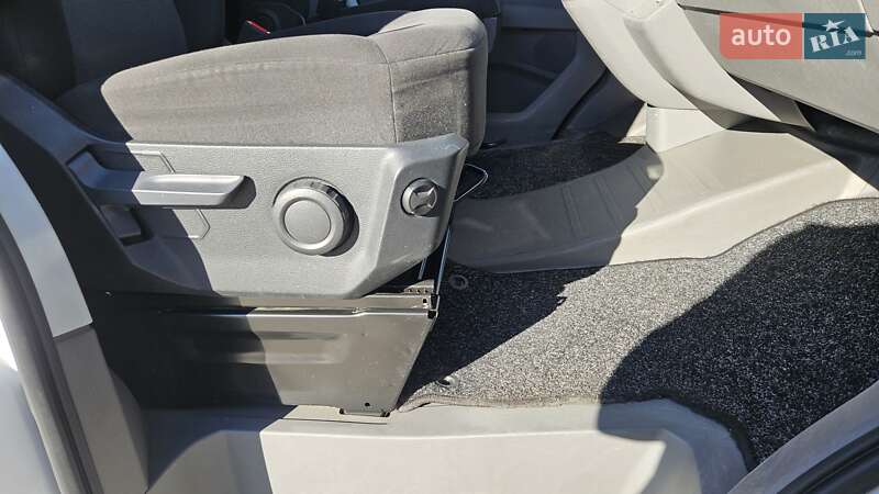 Вантажний фургон Volkswagen Crafter 2022 в Радомишлі