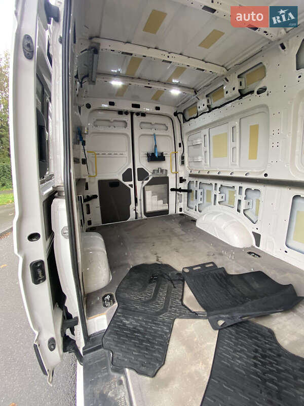 Вантажний фургон Volkswagen Crafter 2021 в Києві фото 22 Вантажний фургон Volkswagen Crafter 2021 в Києві