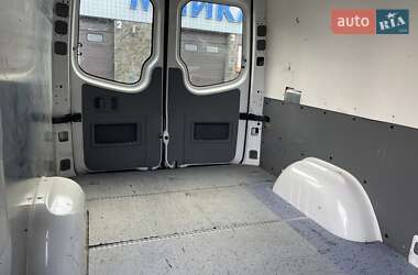 Вантажний фургон Volkswagen Crafter 2012 в  фото 16 Вантажний фургон Volkswagen Crafter 2012 в