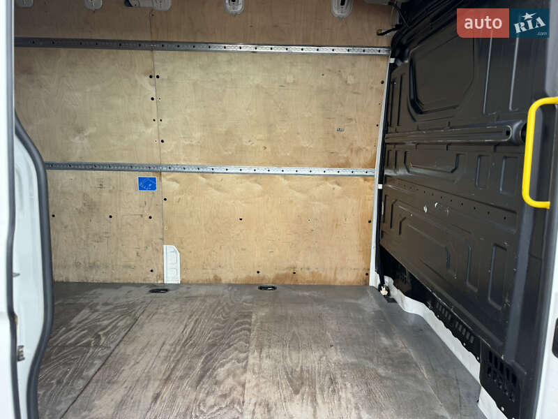 Грузовой фургон Volkswagen Crafter 2018 в Киеве фото 10 Грузовой фургон Volkswagen Crafter 2018 в Киеве