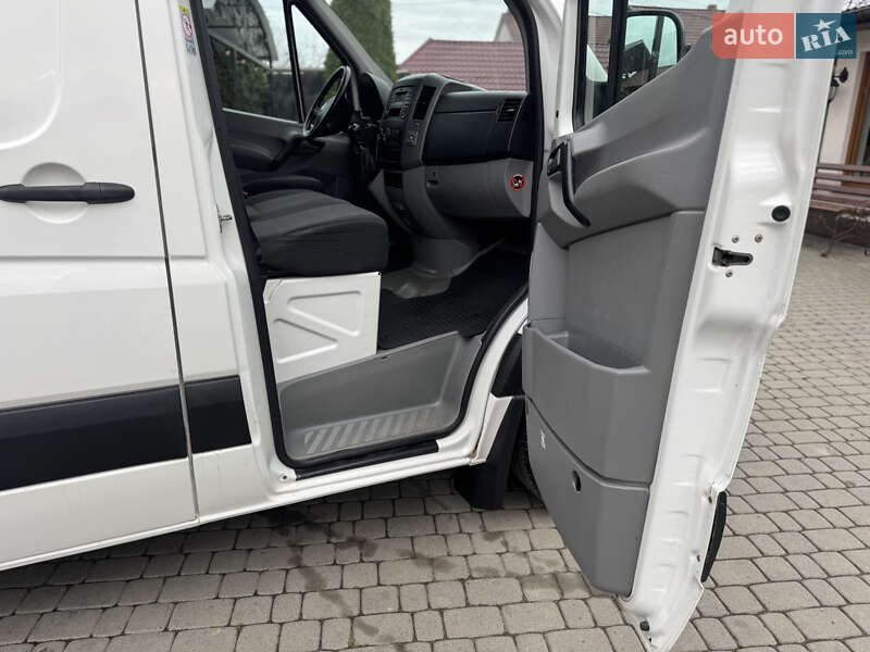 Грузовой фургон Volkswagen Crafter 2015 в Иршаве фото 17 Грузовой фургон Volkswagen Crafter 2015 в Иршаве