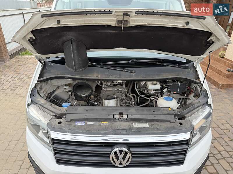 Вантажний фургон Volkswagen Crafter 2018 в Чернівцях