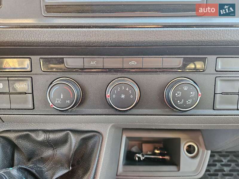 Микроавтобус грузовой (до 3,5т) Volkswagen Crafter 2017 в Львове