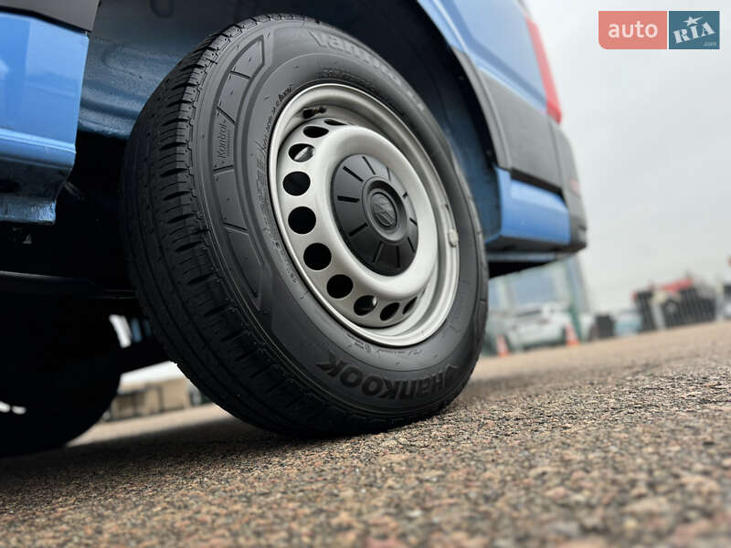 Грузовой фургон Volkswagen Crafter 2021 в Киеве