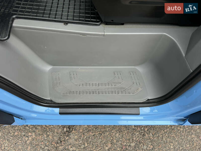 Грузовой фургон Volkswagen Crafter 2021 в Киеве