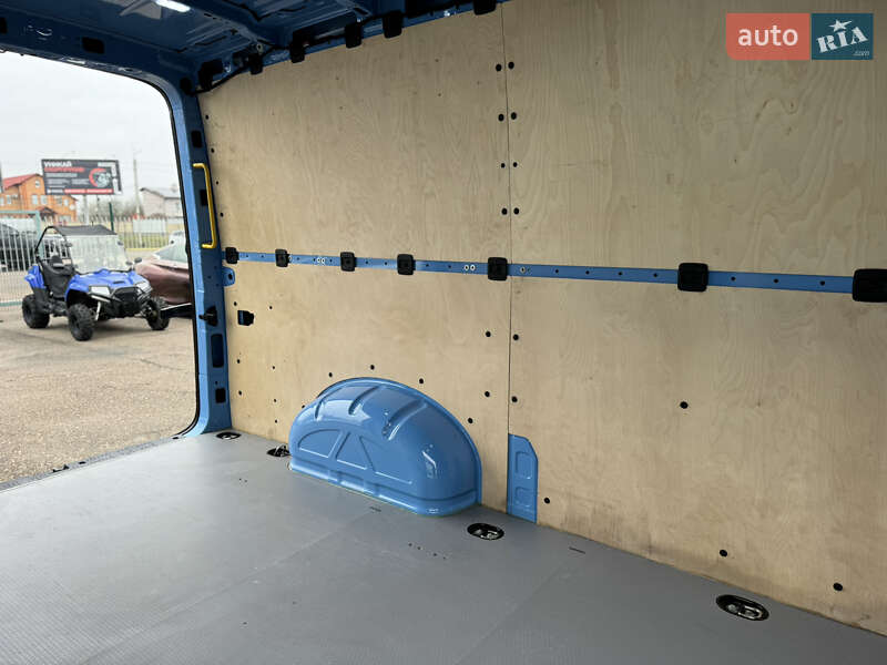 Грузовой фургон Volkswagen Crafter 2021 в Киеве