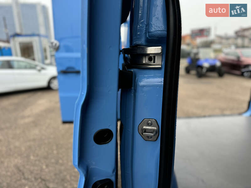 Грузовой фургон Volkswagen Crafter 2021 в Киеве