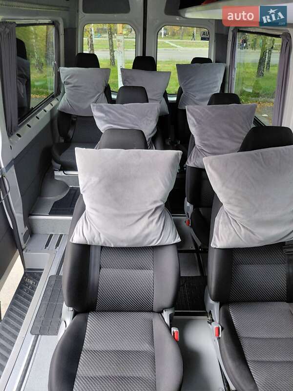 Минивэн Volkswagen Crafter 2012 в Кривом Роге