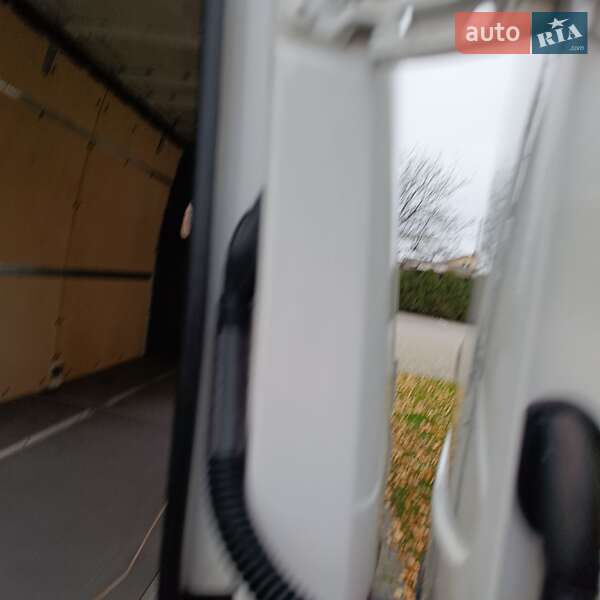 Вантажний фургон Volkswagen Crafter 2016 в Почаєві