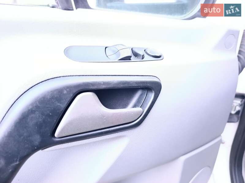 Эвакуатор Volkswagen Crafter 2015 в Кременце фото 10 Эвакуатор Volkswagen Crafter 2015 в Кременце