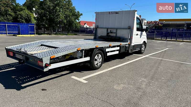 Автовоз Volkswagen Crafter 2018 в Ужгороді