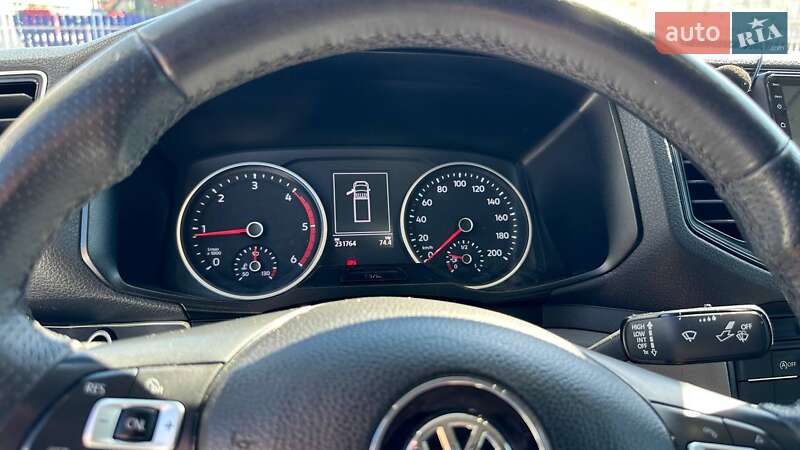 Автовоз Volkswagen Crafter 2018 в Ужгороді