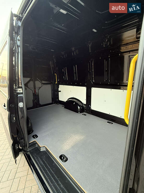 Вантажний фургон Volkswagen Crafter 2021 в Києві фото 101 Вантажний фургон Volkswagen Crafter 2021 в Києві