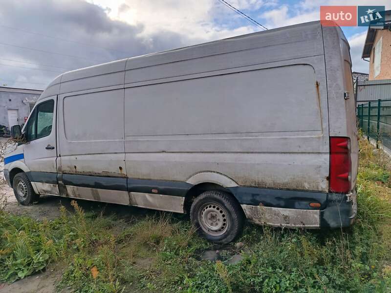 Грузовой фургон Volkswagen Crafter 2011 в Львове