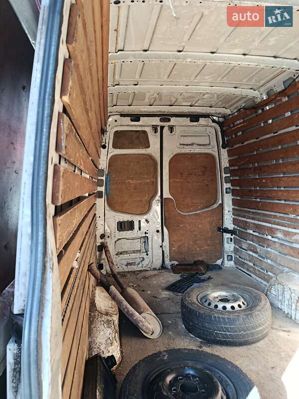 Грузовой фургон Volkswagen Crafter 2011 в Львове