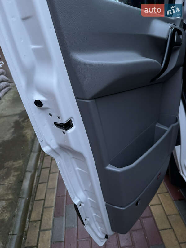 Вантажний фургон Volkswagen Crafter 2011 в Тячеві фото 54 Вантажний фургон Volkswagen Crafter 2011 в Тячеві
