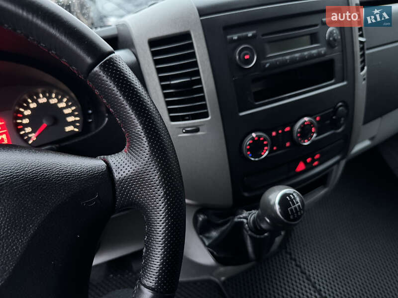 Вантажний фургон Volkswagen Crafter 2011 в Тячеві фото 63 Вантажний фургон Volkswagen Crafter 2011 в Тячеві