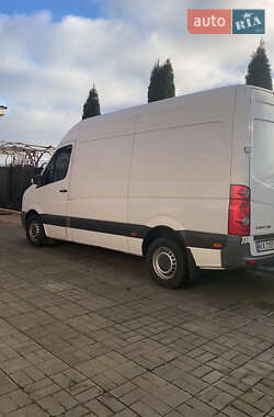 Вантажний фургон Volkswagen Crafter 2012 в Чернігові